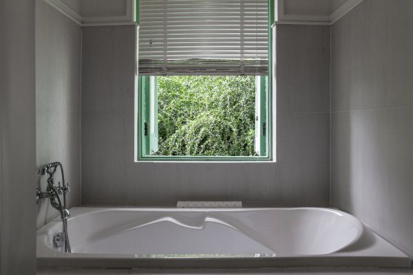 Fiberglass Tub Installation in Foley